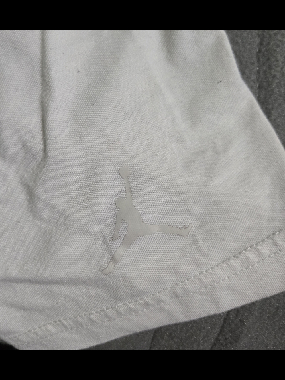 Jordan Take Flight Graphic T-Shirt White Travel Stamp Print Boys Medium - Picture 6 of 6